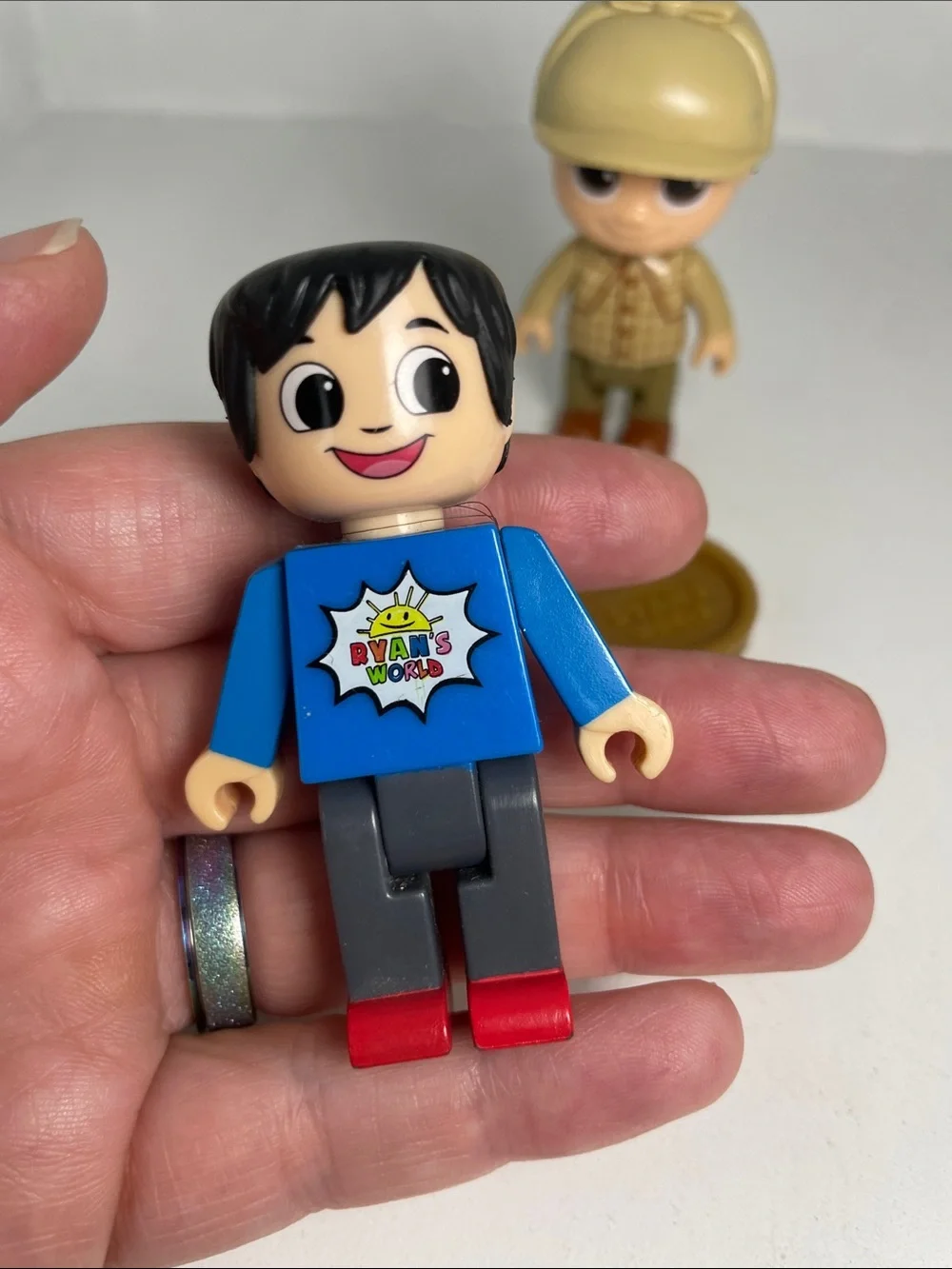 Ryan’s World Toy Set of 6 and 1 Coin